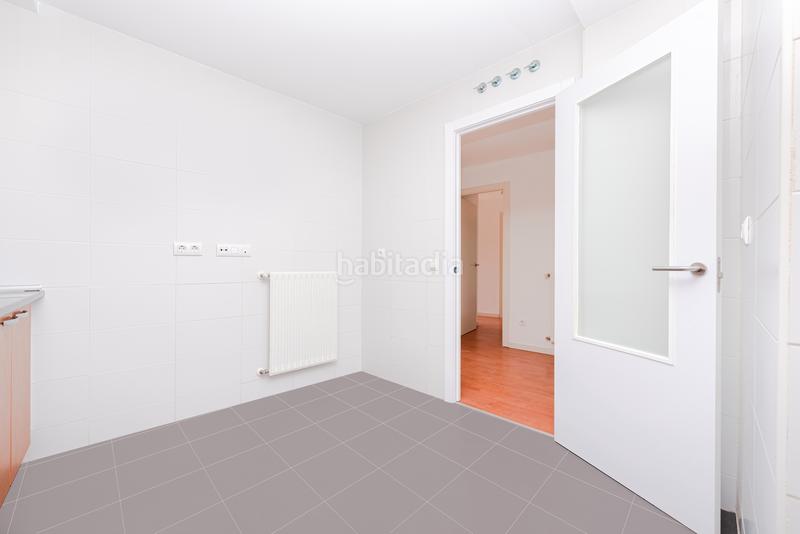 Foto f51cc18c-440d-4962-8645-9477c386c120. Appartamento in beatriz galindo. 1 1 in Soto de Henares Torrejón de Ardoz