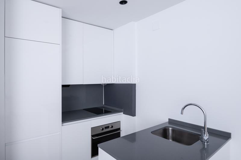 Foto bb66015c-3958-4ced-8b59-540ad0e9d4f6. Rent studio in torrecilla del puerto 5 in San Juan Bautista Madrid