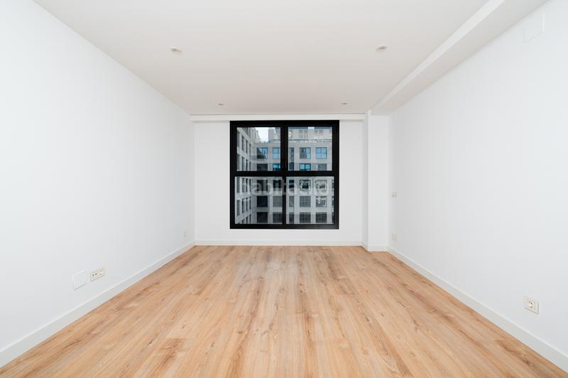 Foto 7fdb6f47-2a50-4139-96cf-5d680a53fef4. Rent flat in san benito 380 in Almenara-Ventilla Madrid