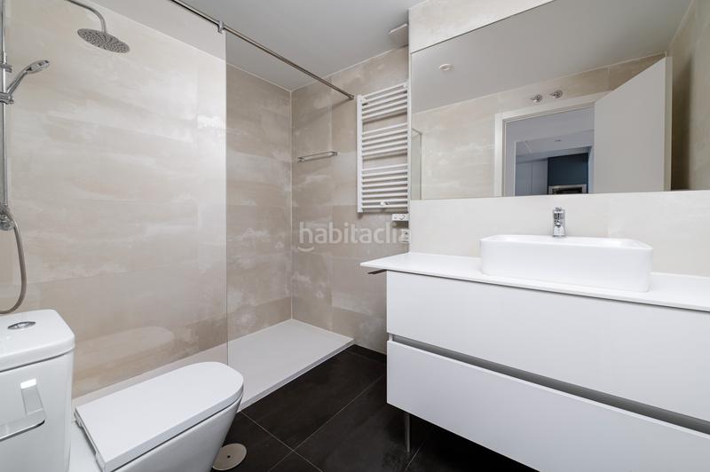 Foto d9a3d4ac-f0c1-4012-bbbf-ebdb73174b23. Rent flat in san benito 380 in Almenara-Ventilla Madrid