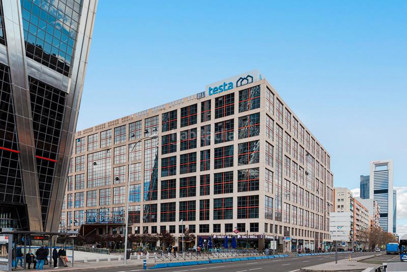 Foto f544bdcc-d218-4142-82a8-912618bb2994. Alquiler piso en san benito 380 en Almenara-Ventilla Madrid