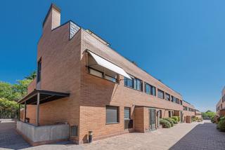 Flat in J.R. Giménez 24