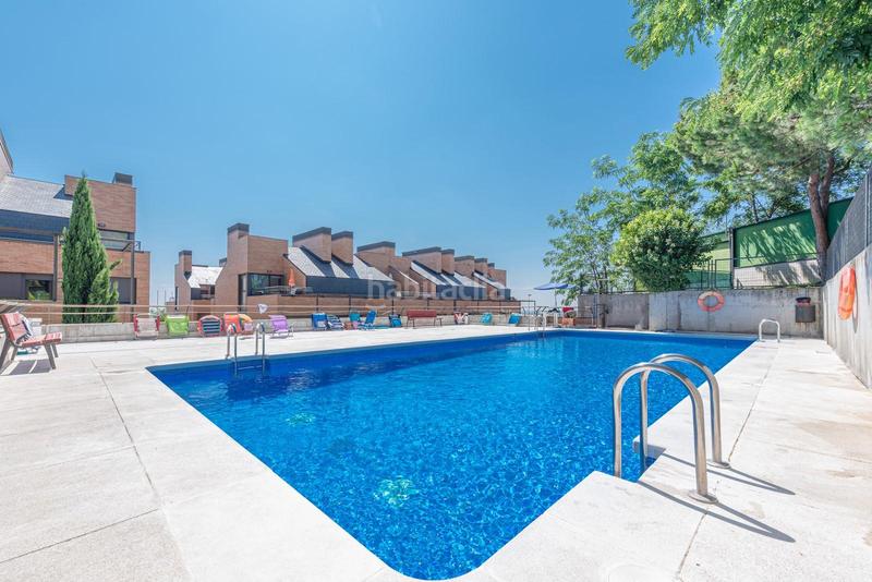 Foto 1fcb47ee-b71a-427e-8a15-6aee928fd1b6. Piso en j.r. giménez 24 en Casco Antiguo Torrelodones