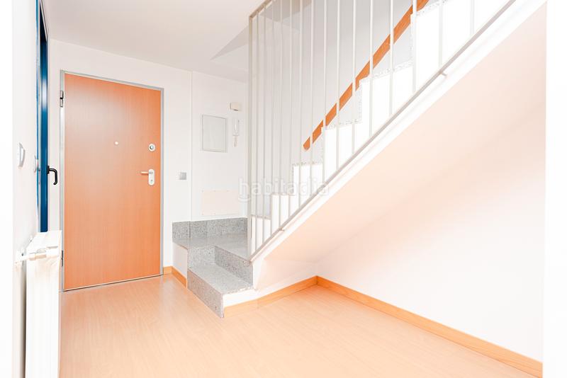 Foto 4141caf4-91ac-4ef2-bf8d-f0f4be7d3a00. Rent flat in hiades 4 in Sur - PAU 4 Móstoles