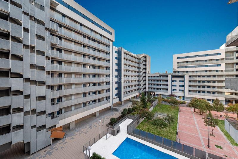 Foto f56c77ce-a137-4008-aec3-2f734a5ee383. Rent flat in hiades 4 in Sur - PAU 4 Móstoles