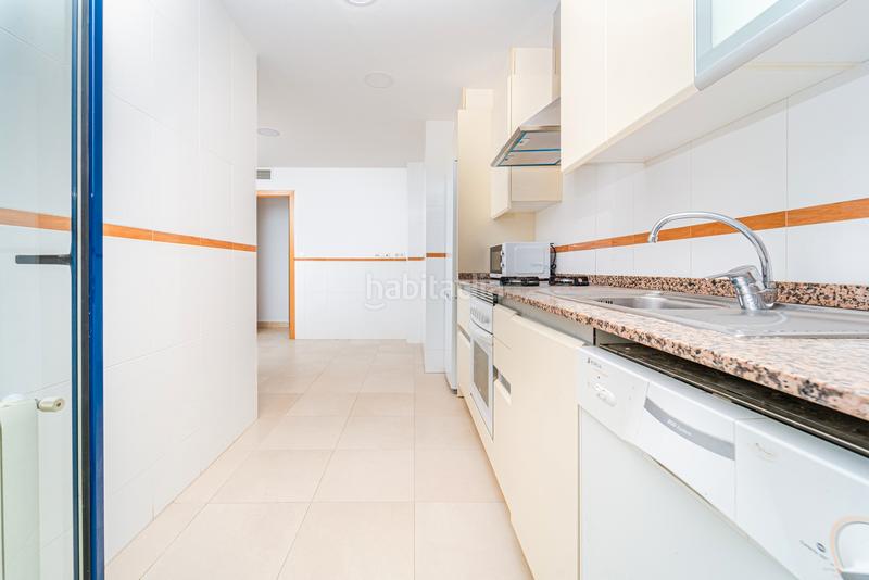 Foto 12eb3cd5-a98c-4804-8b5e-d885127183a0. Location appartement dans angelina ceballos 1 dans Paus - Polígono San Blas Alicante