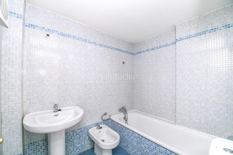 Foto d303a0d7-5b9c-4eb4-9d08-b6f9d5579dca. Alquiler piso en del s. domingo de silos 40 en Parque Europa-Los Pitufos Pinto