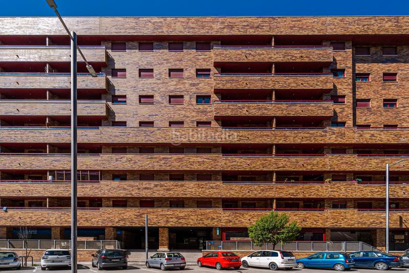 Foto 464e6c0d-1e10-4c03-922b-117529f3e6c1. Alquiler local comercial en sorolla 7 en El Quiñón Seseña