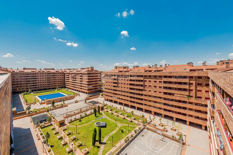 Foto 46c92ba5-e52e-4e38-98be-6ca77064cd13. Affitto appartamento in sorolla 7 in El Quiñón Seseña