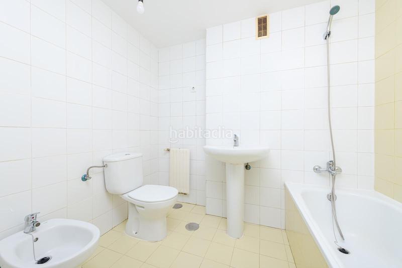 Foto 8fad144c-a96f-47f6-8be7-e5c8aeb64f3a. Lloguer pis a salvador allende 6 a PAU de Carabanchel Madrid