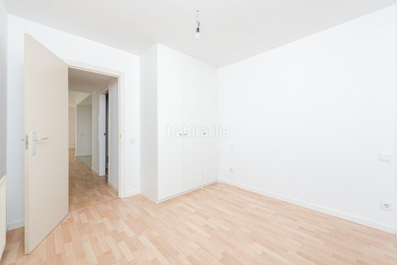 Foto a20d4e2d-f06a-4900-83bf-3560d6166425. Lloguer pis a salvador allende 6 a PAU de Carabanchel Madrid