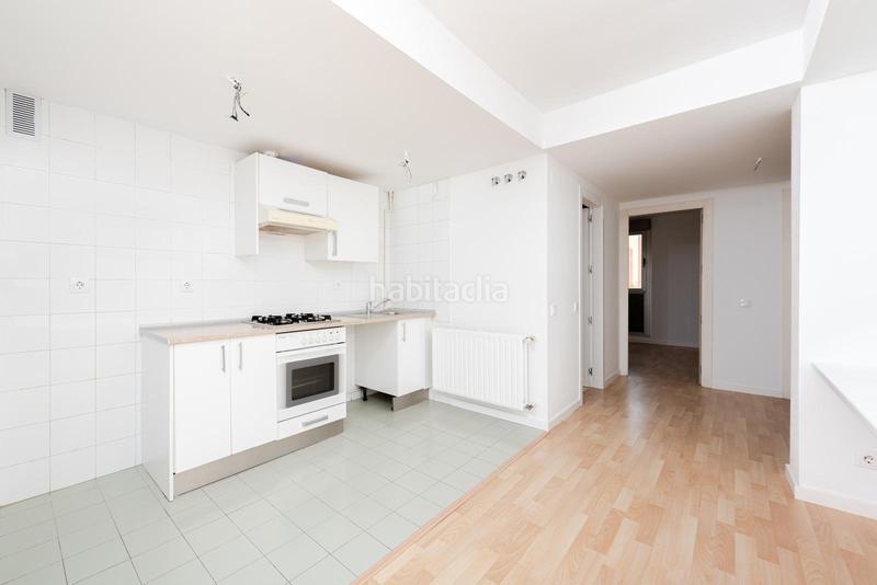 Foto 89bf3664-b5d1-4f46-b69d-3d910a940337. Alquiler piso en salvador allende 6 en PAU de Carabanchel Madrid