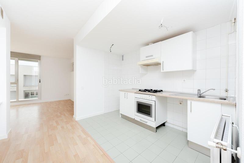 Foto e1e46623-96a6-4653-9641-8a367ff10d92. Alquiler piso en salvador allende 6 en PAU de Carabanchel Madrid