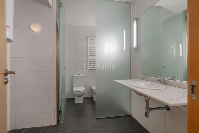 Foto f6cd4b7f-39e2-4d04-8622-6683d4650741. Estudi a Sant Antoni Barcelona