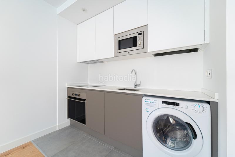 Foto 6e6800cb-b611-429d-b4c6-059341b4bd00. Rent studio in san benito 193 in Almenara-Ventilla Madrid