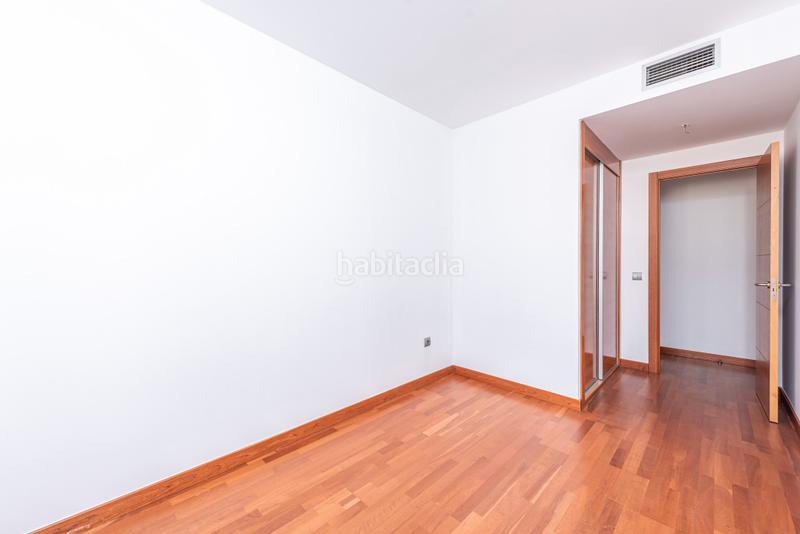 Foto e0eb5836-fa83-4e97-8fe1-e4bc4de5a7da. Pis a de la rejilla 9 a Centro Móstoles