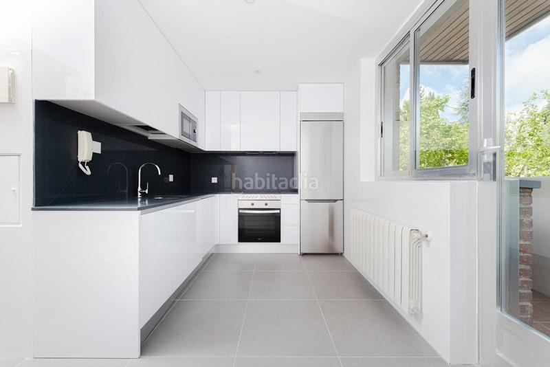 Foto 33b079bd-5ebb-43ad-8a0a-a349d3fcb216. Piso en santa maría magdalena 20 en Nueva España Madrid