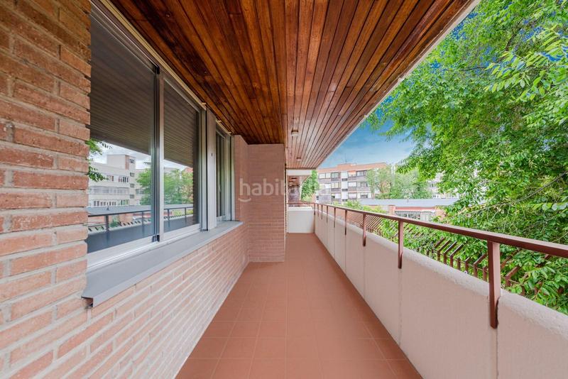 Foto 4a9badca-4a27-422c-b6da-78d932ee777c. Piso en santa maría magdalena 20 en Nueva España Madrid