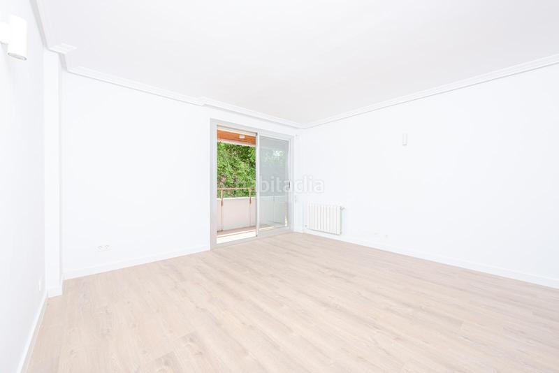 Foto 97e2a950-ea95-4824-8004-51b0d7daa657. Piso en santa maría magdalena 20 en Nueva España Madrid