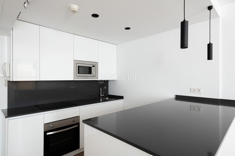 Foto 0b0ba516-ed56-469d-b74d-385e096cb526. Rent studio in castellana 193 in Almenara-Ventilla Madrid