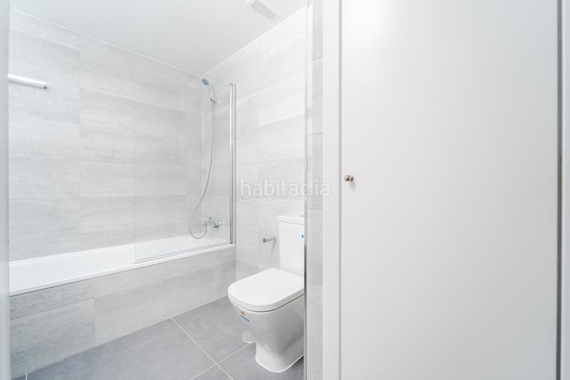 Foto 133bf0e0-93c7-44fc-a49d-4b9d0f955e26. Rent flat in j. antonio navarrete 2 in Conde Orgaz - Piovera Madrid