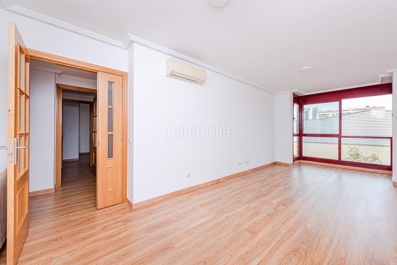 Foto 76f23757-f7a1-4c21-8414-8a8466058a1d. Affitto appartamento in ensanche de vallecas 67 in Madrid