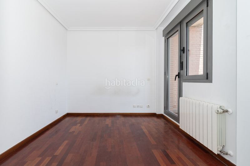Foto c60c50d4-de7f-48d7-a152-5fb31f2b4f3d. Pis a Las Tablas Madrid