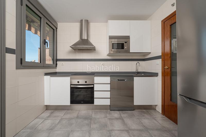 Foto b1ceeebf-71e3-4483-be32-10a28c17f294. Pis a san juan de ortega 52 a Las Tablas Madrid