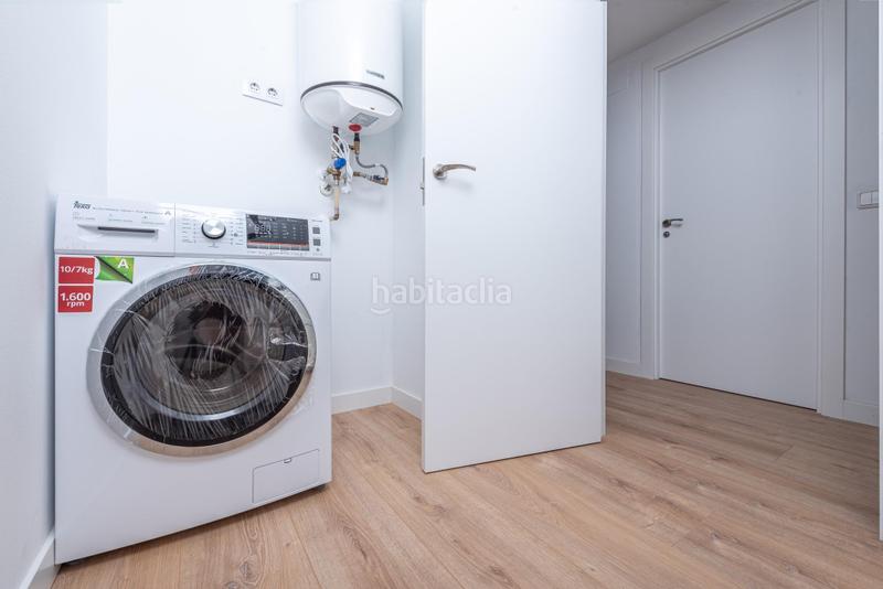 Foto 9e9aaf91-32b0-4333-93b5-b5c913ae14e0. Alquiler estudio en doctor castroviejo 65 en Peñagrande Madrid