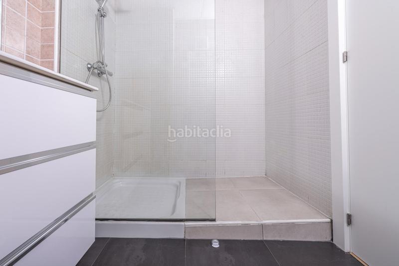 Foto 55902f95-db88-4415-b771-9c382f47c6d0. Miete studiowohnung in doctor castroviejo 65 in Peñagrande Madrid