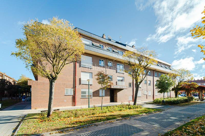 Foto c6fe3b64-b7e4-42e6-a96a-fd99e87ea218. Appartement dans torrente ballester 1 dans Covaresa Valladolid
