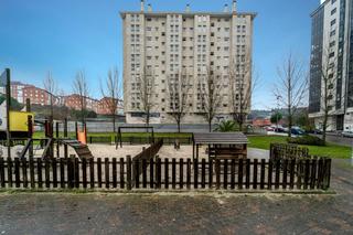 Local commercial à Montepedroso 1