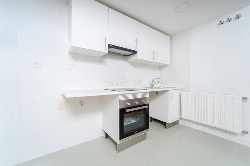 Foto f3e14f88-d34e-46e4-9415-6cc6b5ab780d. Miete etagenwohnung in salvador allende 16 in PAU de Carabanchel Madrid