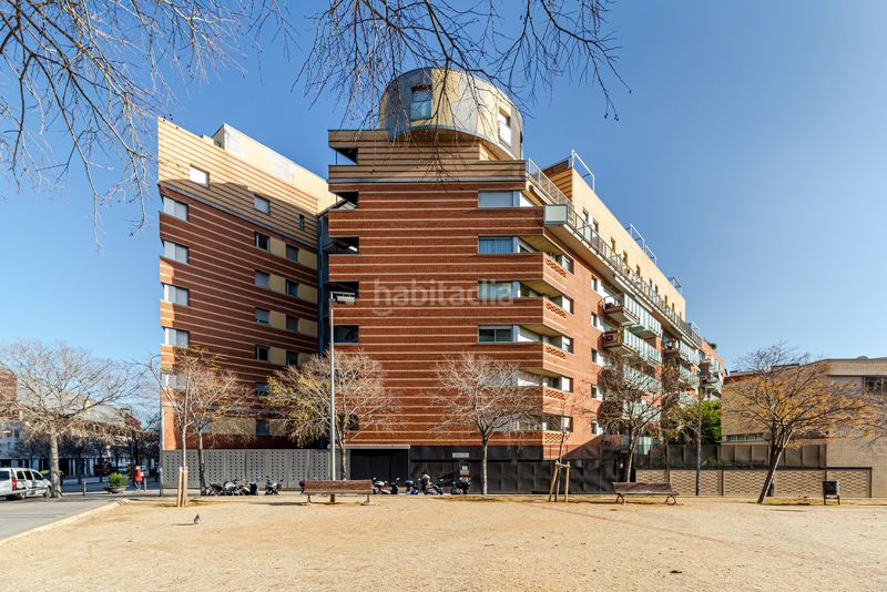 Foto f901628c-bdd5-48fc-b461-80059302cf8b. Piso en Bon Pastor Barcelona