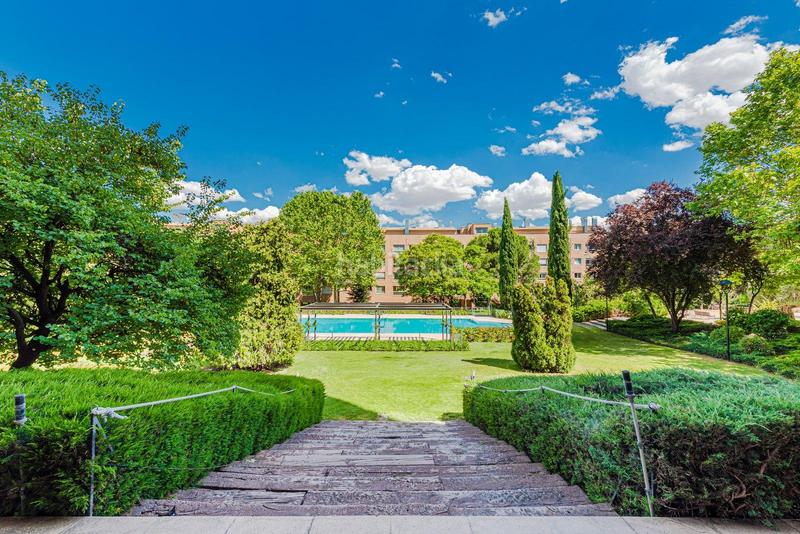 Foto 6cb9291d-4ce8-4388-b70e-e882891acba7. Rent flat in esteban palacios 6 in Conde Orgaz - Piovera Madrid