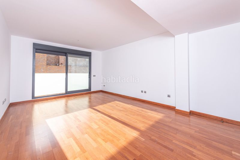 Foto 76f9c811-d361-4c98-afcf-513e5fe73834. Piso en de la rejilla 9 en Centro Móstoles