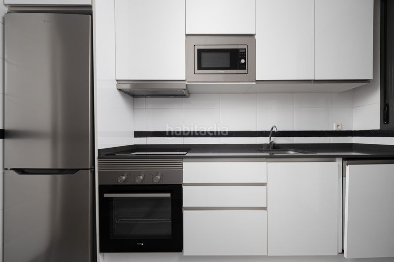 Foto 2a560a75-bd2f-46c4-aba1-a1b9b387e842. Piso en tomás lópez 12 en Goya Madrid