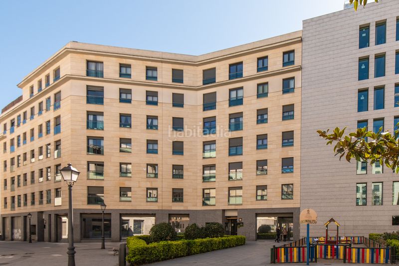 Foto 89bf6a28-eea5-446f-bff0-fa18976d3a7e. Piso en tomás lópez 12 en Goya Madrid