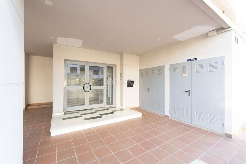 Foto d9bbb4a4-177d-4379-9860-73fdd018f261. Pis a El Consul - Ciudad Universitaria - El Romeral Málaga