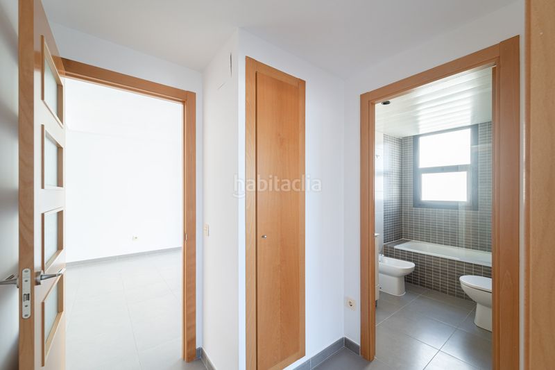 Foto 2162b4d9-3880-495b-887d-52ab84e4eb9c. Pis a Nou Benicalap Valencia