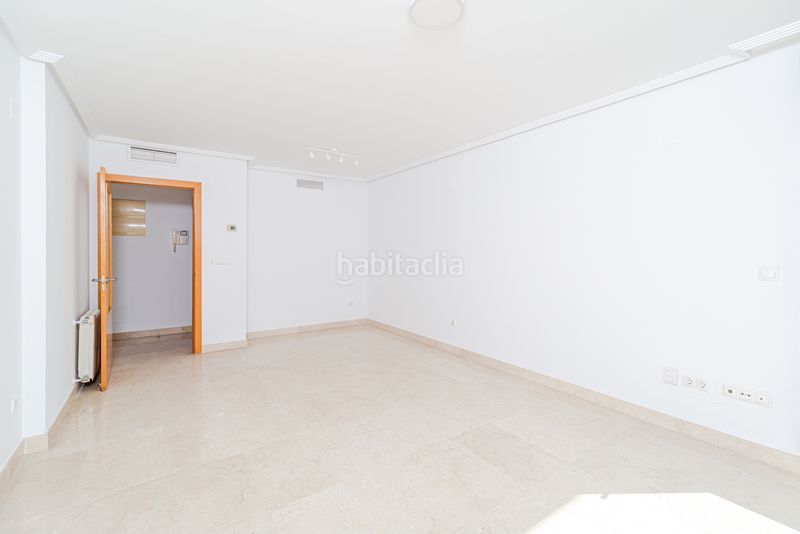 Foto 50536f46-ada5-4571-a6aa-022736caee67. Pis a Paus - Polígono San Blas Alicante