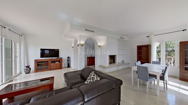 Foto 04ba2417-0261-496e-bb6b-40767fbceb19. Casa amb calefacció aparcament piscina a Golf Bahía Finestrat