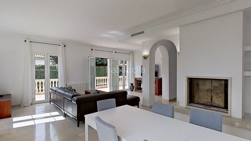 Foto 0ba6ba86-0025-4903-a8dd-59853090ee5a. Casa amb calefacció aparcament piscina a Golf Bahía Finestrat