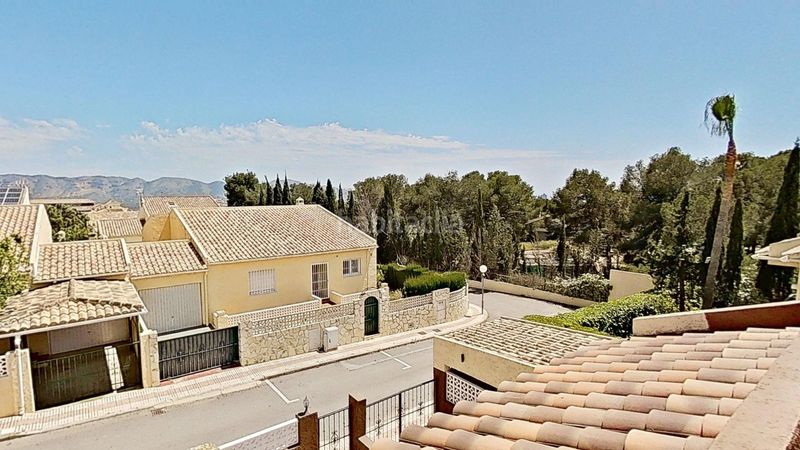 Foto 22f3225d-ae4b-4685-ac00-2662ae4613ec. Casa adossada amb calefacció a Coloma Nucia (la)