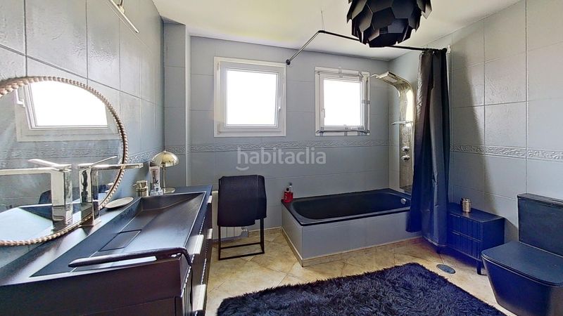 Foto 48a1139a-7ac0-4d42-a390-423e2bbb0634. Casa adossada amb calefacció a Coloma Nucia (la)