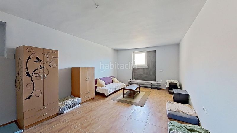 Foto b1abf6eb-2327-4609-87be-b8dd5278caf6. Casa adossada amb calefacció a Coloma Nucia (la)