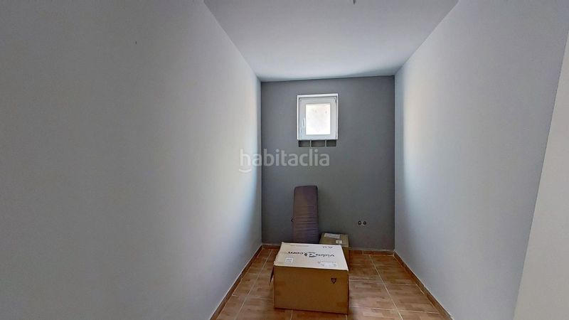 Foto fffc090b-377c-45a9-b883-c433d9813c95. Casa adossada amb calefacció a Coloma Nucia (la)