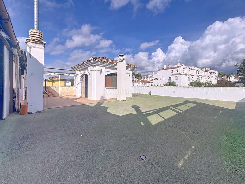 Foto 6c03451e-ac24-4c54-ba27-60bf97d8f895. Apartament a Nueva Atalaya Estepona