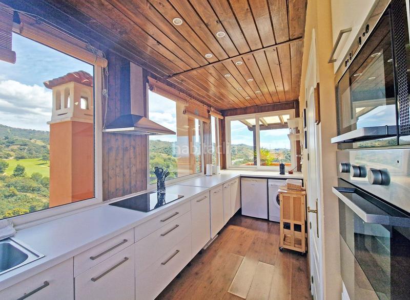 Foto 57099357-536a-4e4c-89bb-c43804bf9895. Dachwohnung in Casco Antiguo Marbella