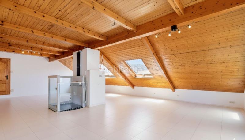 Foto 7a72eb2c-9e6d-4cd5-bcb5-a2b63d73356d. Àtic a Centro ciudad Fuengirola